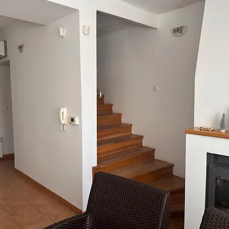 Danin With Free Garage,stari Grad Holiday home